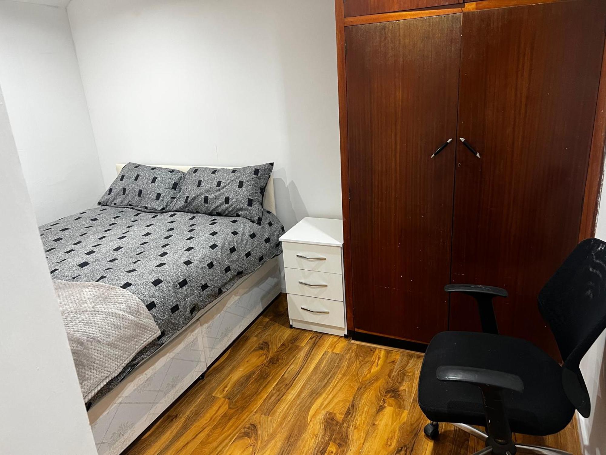Good Priced Single Rooms In Hayes Northolt  Exterior foto